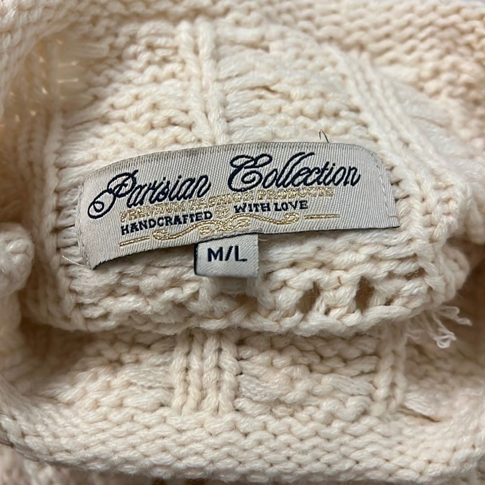 ‎parisian collection handcrafted with love sweater size M/L - Picture 4 of 7